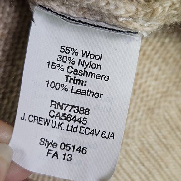 JCrew Cashmere Wool Sweater Women M Leather Elbow Patch V-Neck Quiet Luxury FLAW - Picture 11 of 13